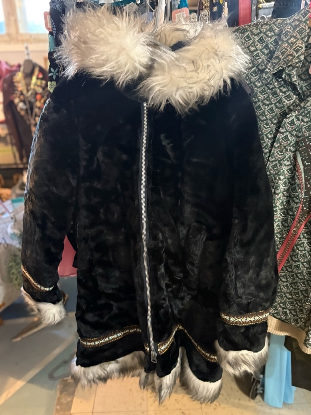 Vintage Women's Black Teddy Jacket with Faux Fur Trim